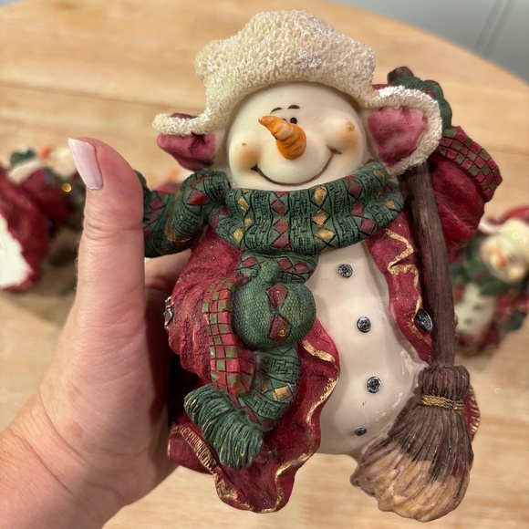 Vintage 90s Hallmark Don Mechanic Snow Folk Figurines, Set of 4 Collectible - Picture 9 of 12